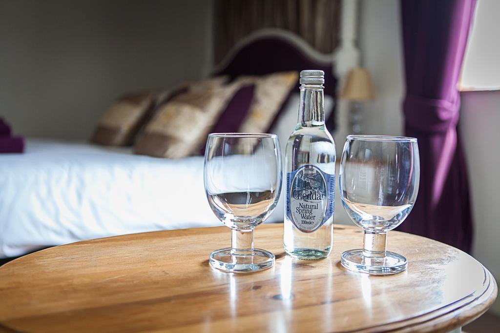 Stoodleigh Court Coach House Bed & Breakfast ทิเวอร์ตัน ภายนอก รูปภาพ