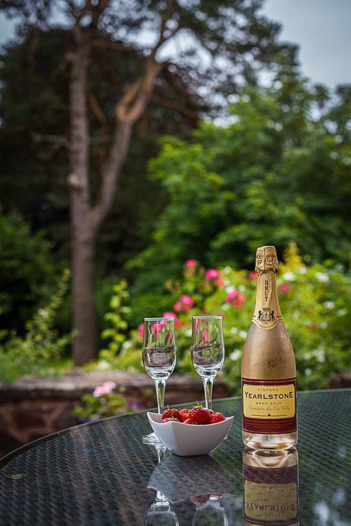 Stoodleigh Court Coach House Bed & Breakfast ทิเวอร์ตัน ห้อง รูปภาพ